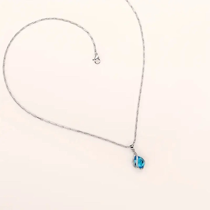 Virea Necklace