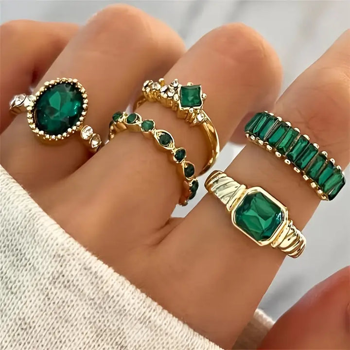 Gold Ring Set with Zarina Emerald