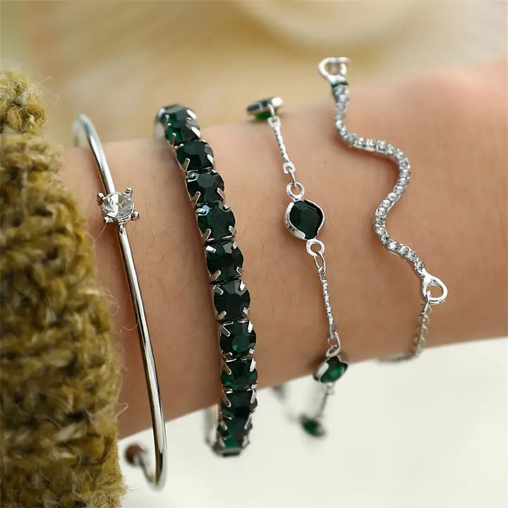 Set of Bracelets in Green Gemstones