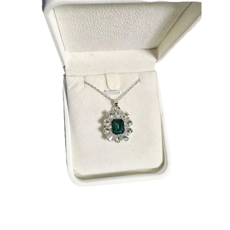 Mel Necklace