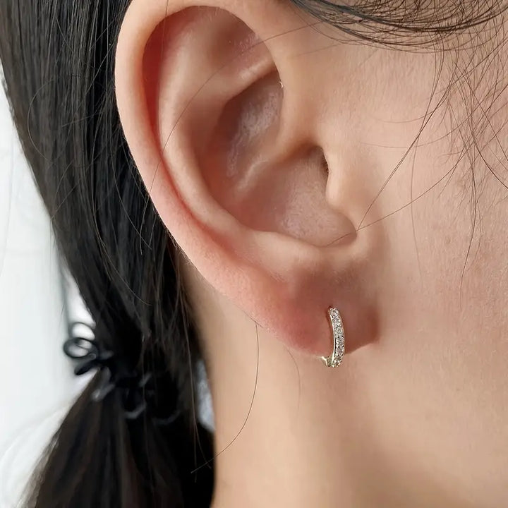 Drop earrings in gold inspired by the coast